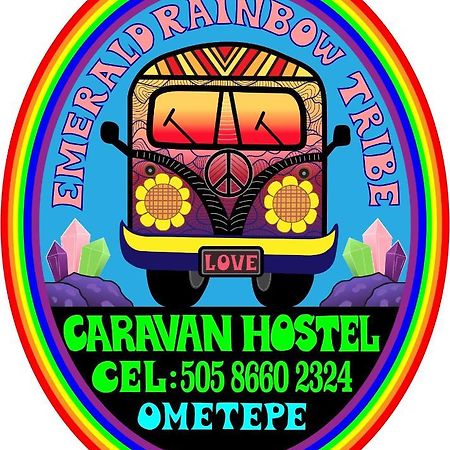 Rainbow Caravan Hostel Las Pilas ภายนอก รูปภาพ