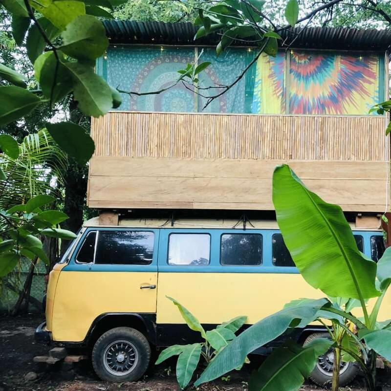Rainbow Caravan Hostel Las Pilas ภายนอก รูปภาพ