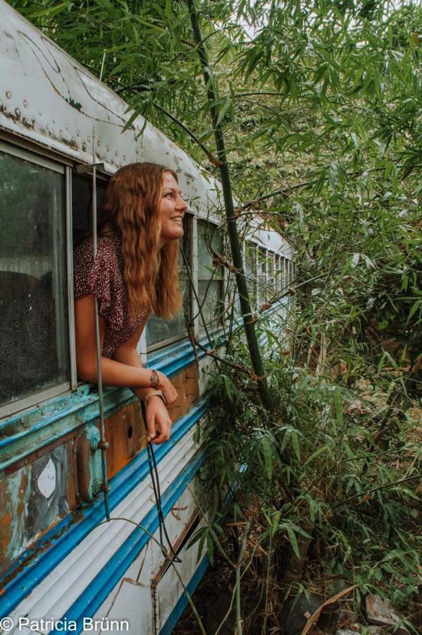 Rainbow Caravan Hostel Las Pilas ภายนอก รูปภาพ