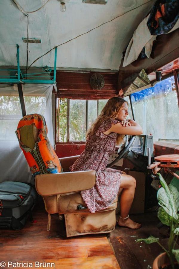 Rainbow Caravan Hostel Las Pilas ภายนอก รูปภาพ
