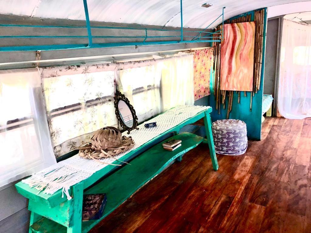 Rainbow Caravan Hostel Las Pilas ภายนอก รูปภาพ